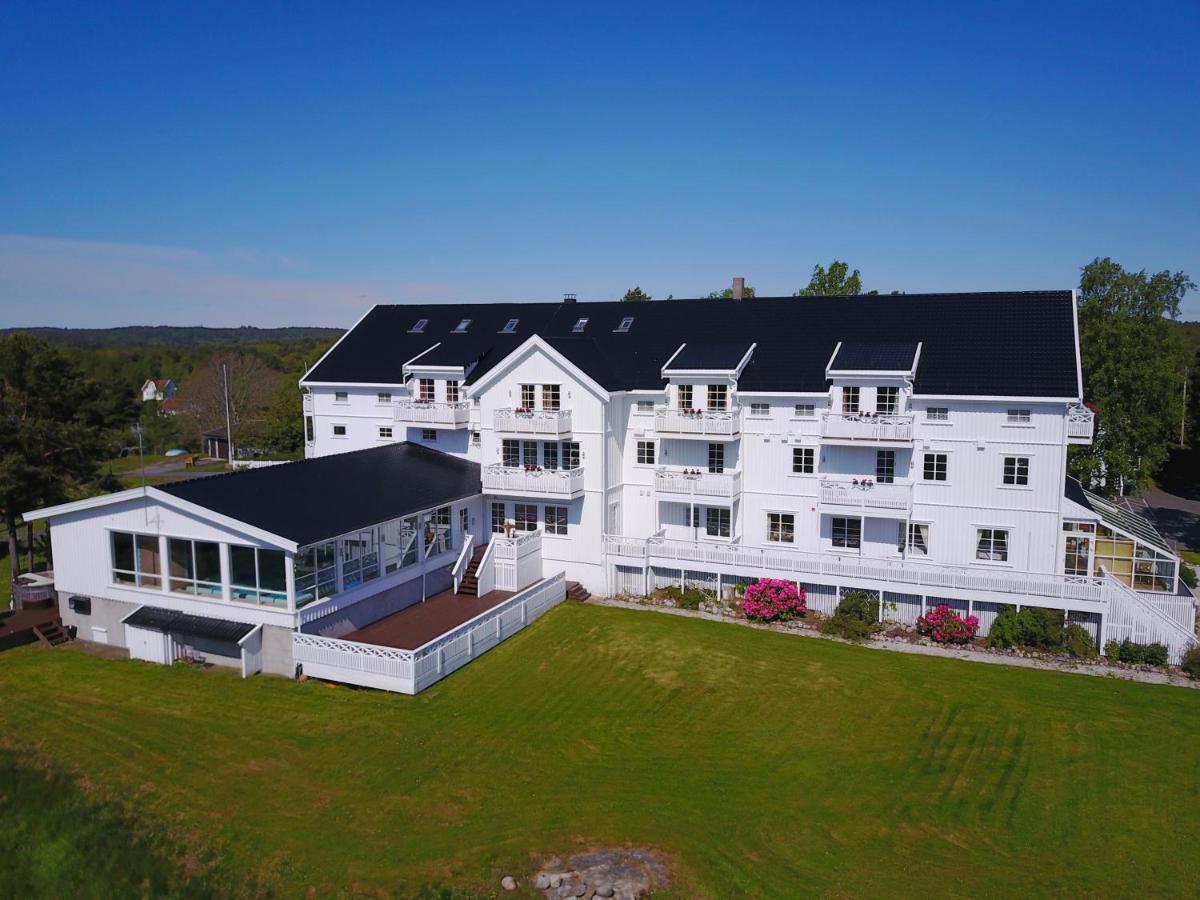 Arendal Herregaard Sommerstuer & Leiligheter Færvik Extérieur photo